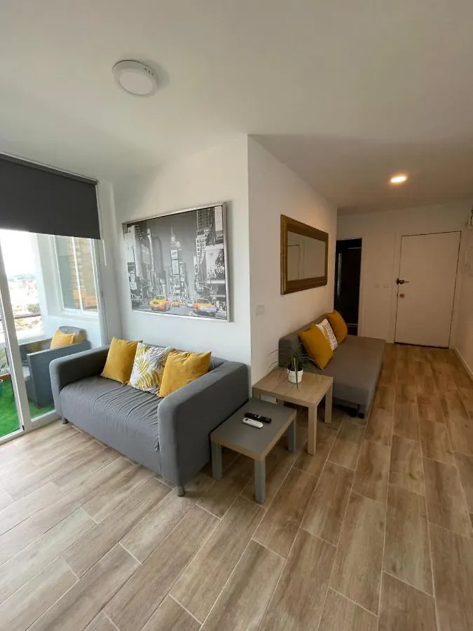 Paseo Maritimo Puerto Fuengirola Bailarina Beach Apartment Spain