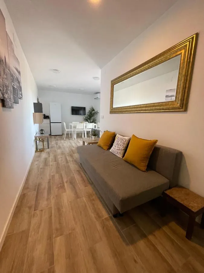 Paseo Maritimo Puerto Fuengirola Bailarina Beach Apartment 0*,  Spain