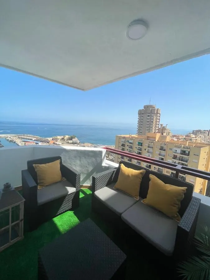 Paseo Maritimo Puerto Fuengirola Bailarina Beach location