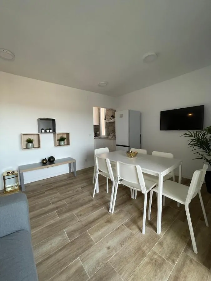 Paseo Maritimo Puerto Fuengirola Bailarina Beach Apartment