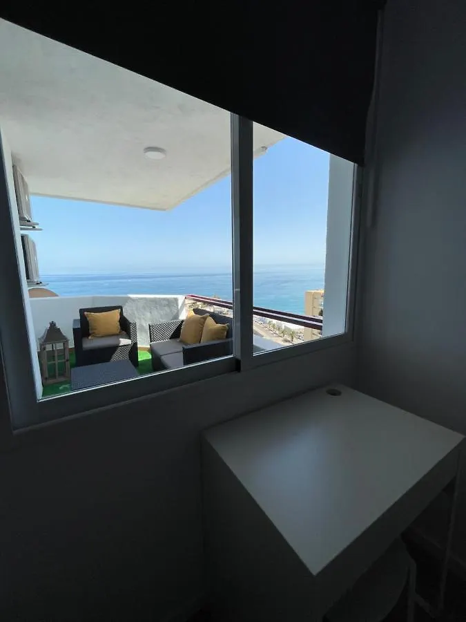 Paseo Maritimo Puerto Fuengirola Bailarina Beach Apartment