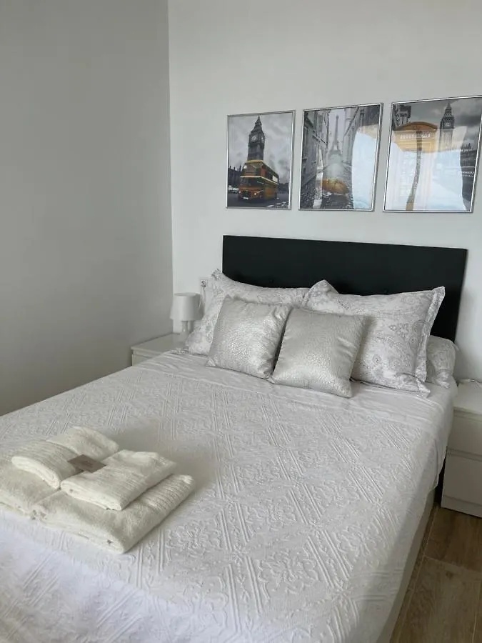 Paseo Maritimo Puerto Fuengirola Bailarina Beach Apartment 0*,