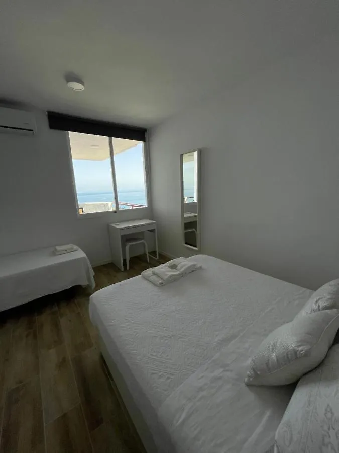 Paseo Maritimo Puerto Fuengirola Bailarina Beach Apartment Spain
